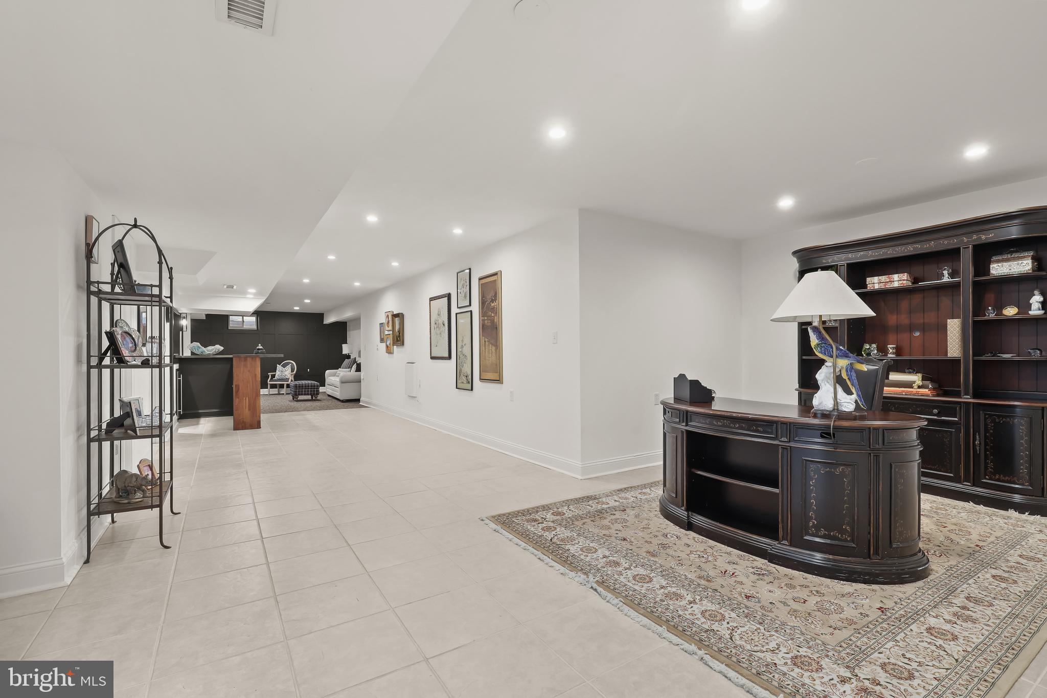 ANTON NORTH - Residential