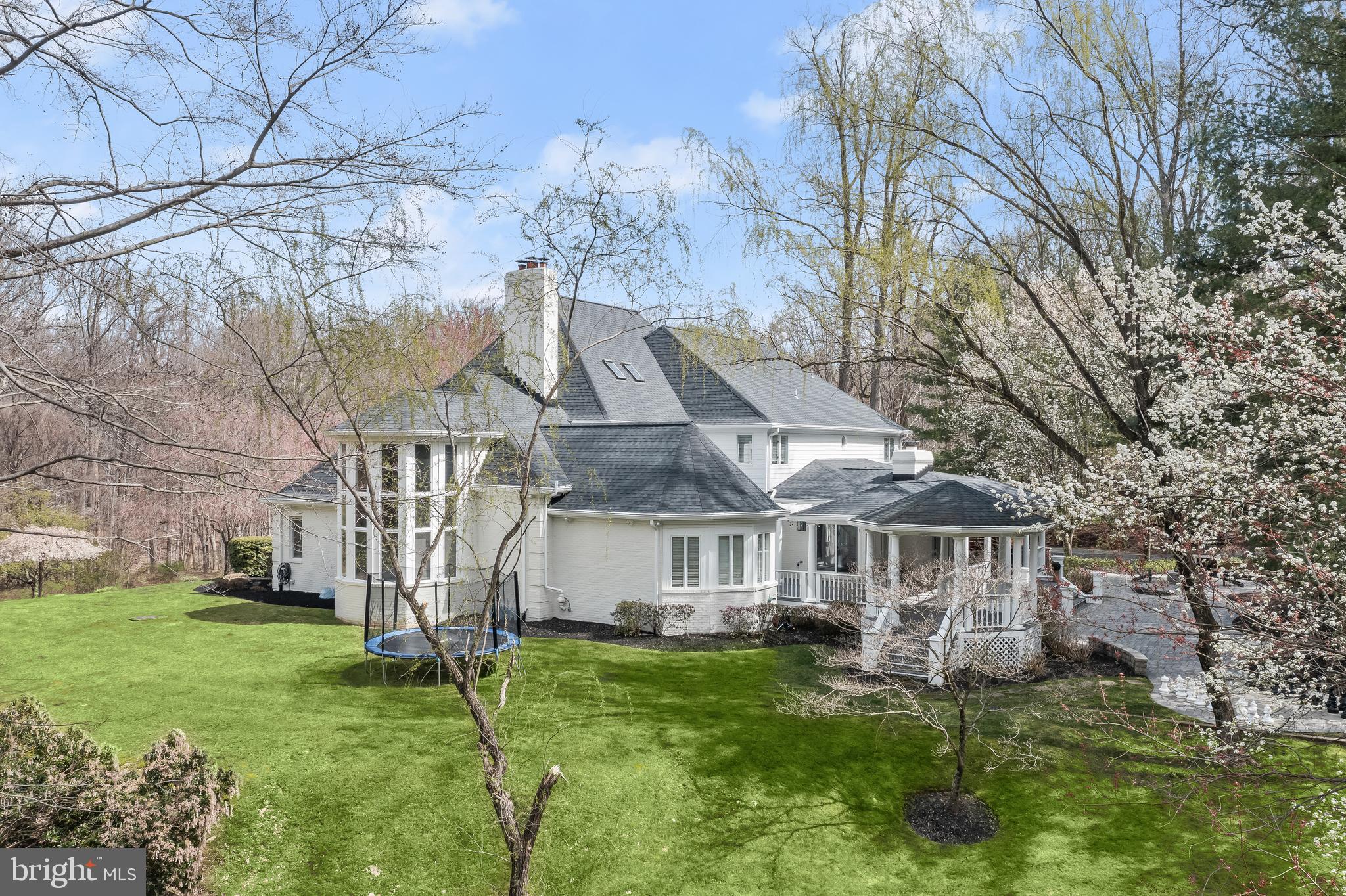 ANTON NORTH - Residential