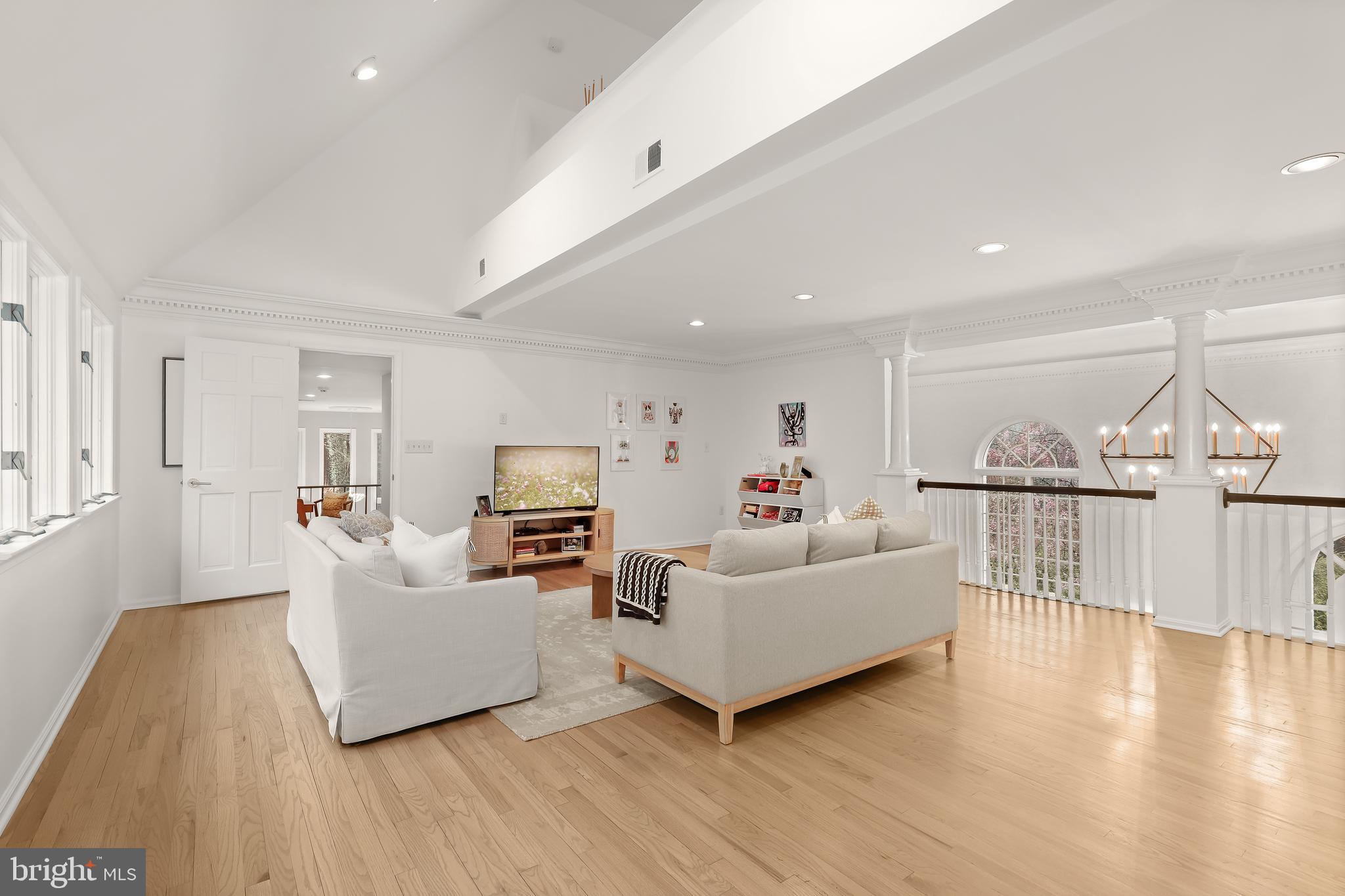 ANTON NORTH - Residential