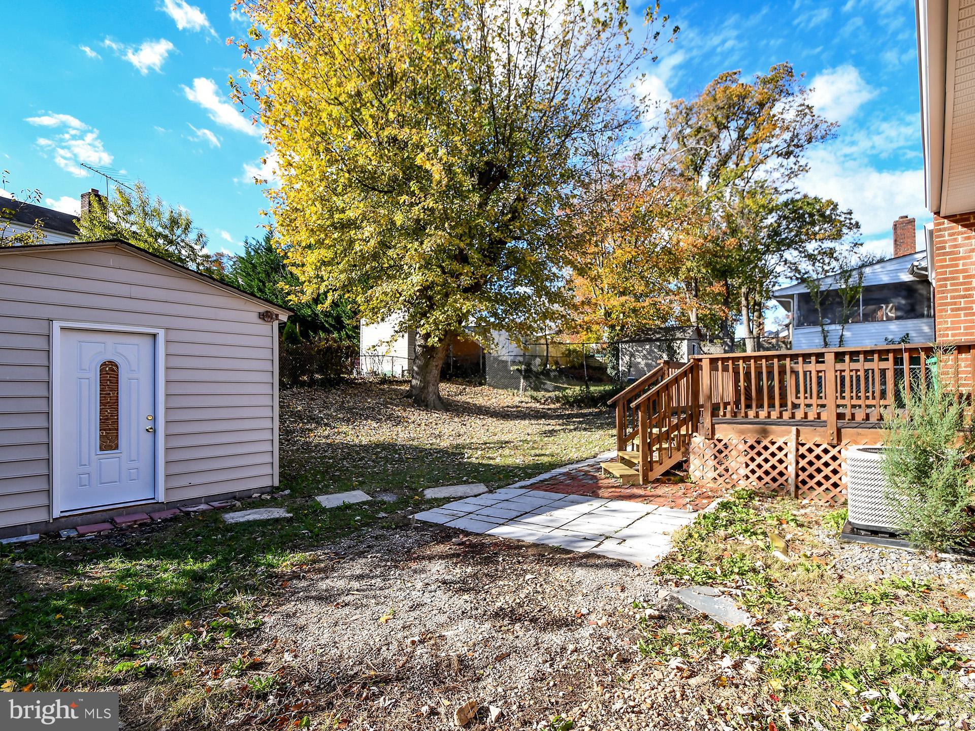 ADELPHI HILLS - Residential