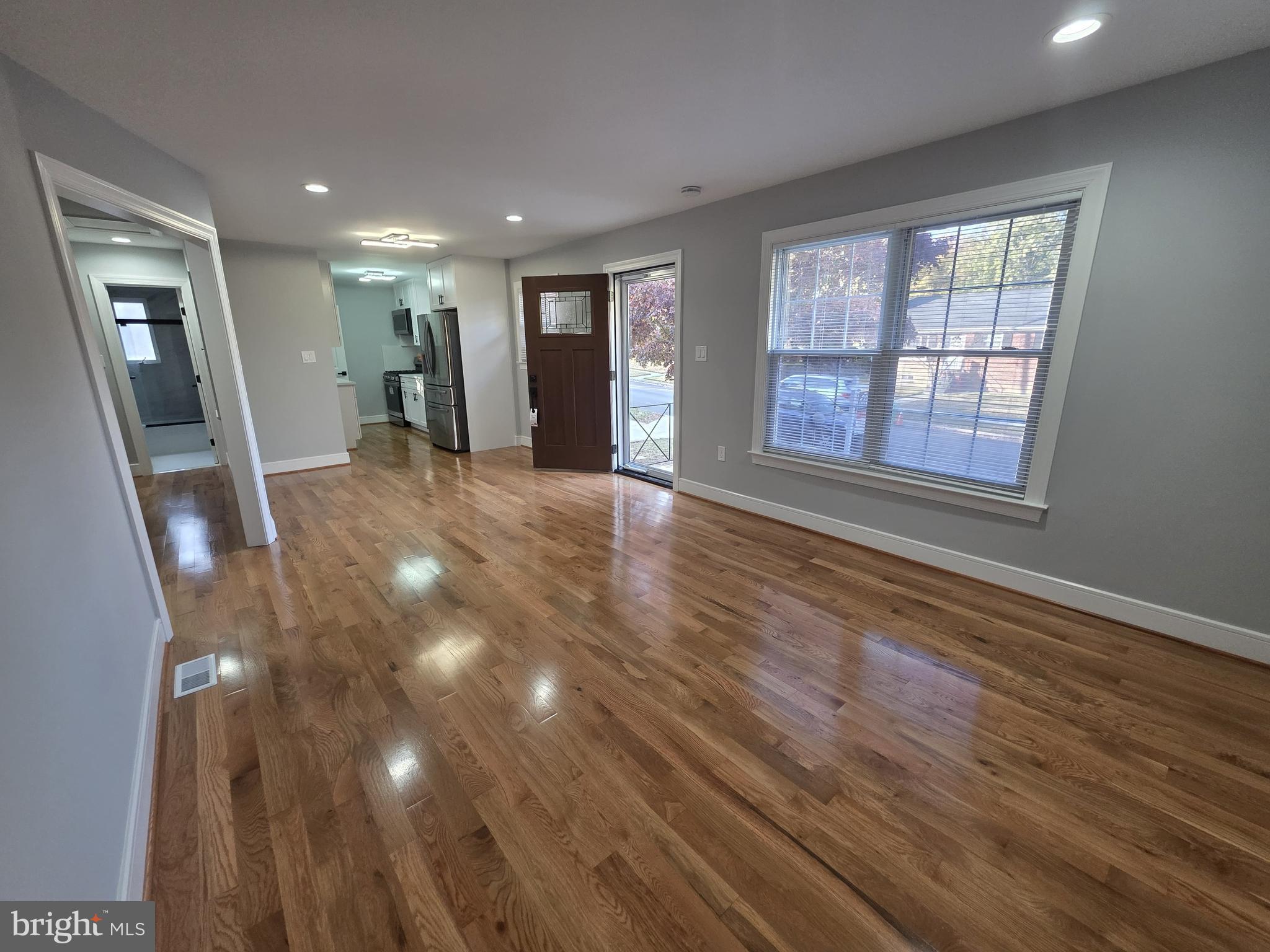 ADELPHI HILLS - Residential