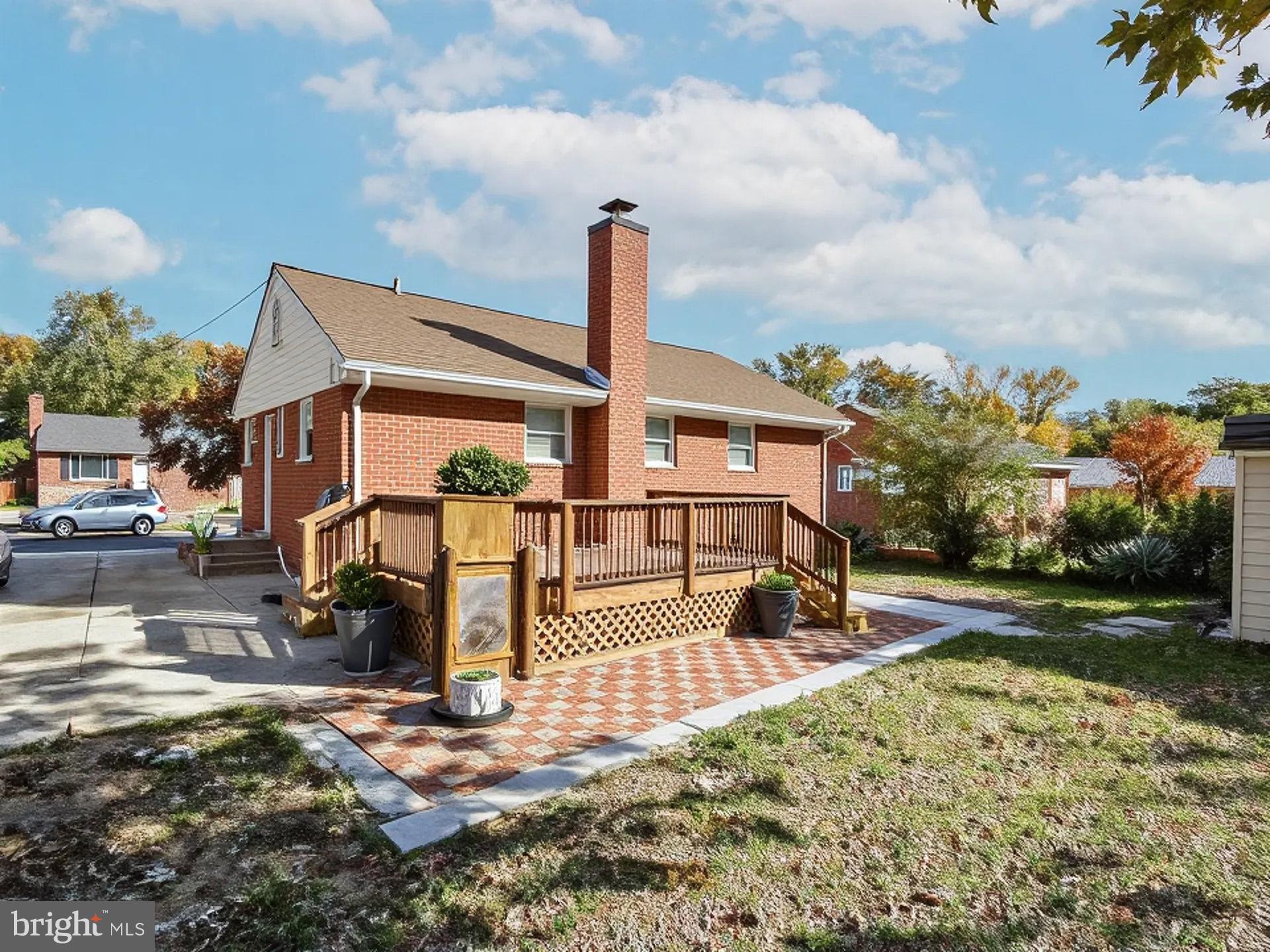 ADELPHI HILLS - Residential