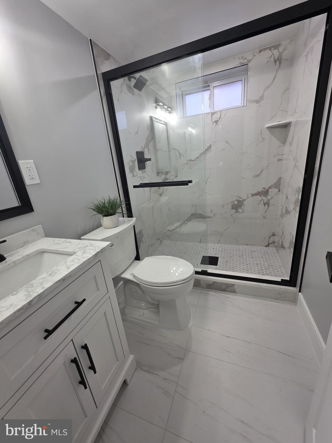 ADELPHI HILLS - Residential