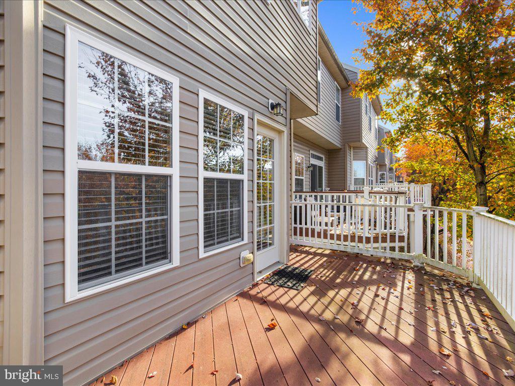 DORSEY CROSSING - Residential Lease