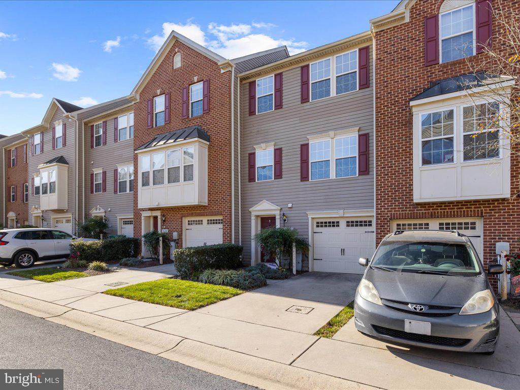 DORSEY CROSSING - Residential Lease