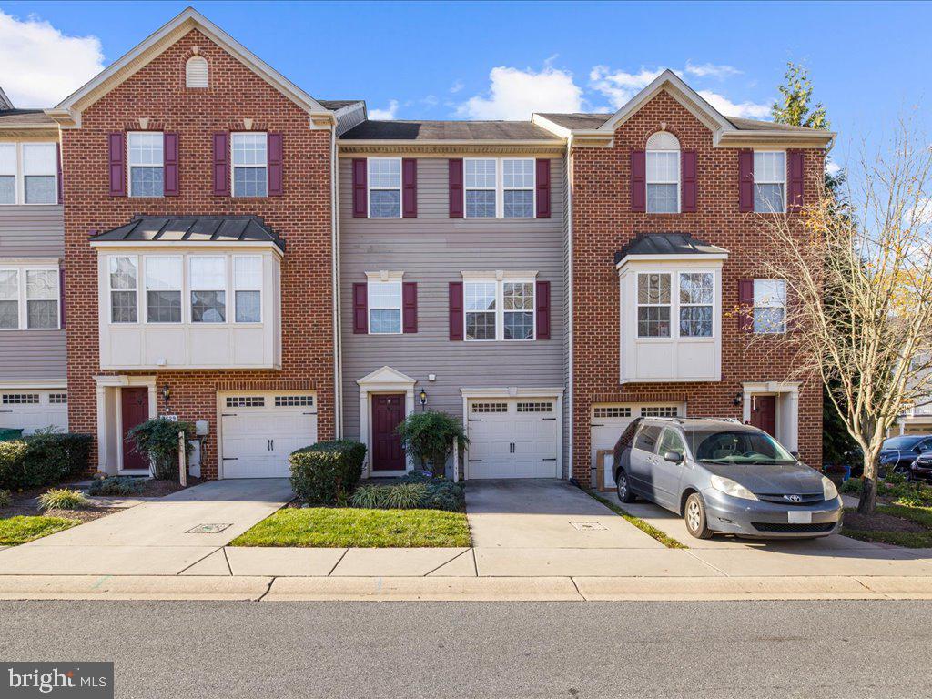 DORSEY CROSSING - Residential Lease