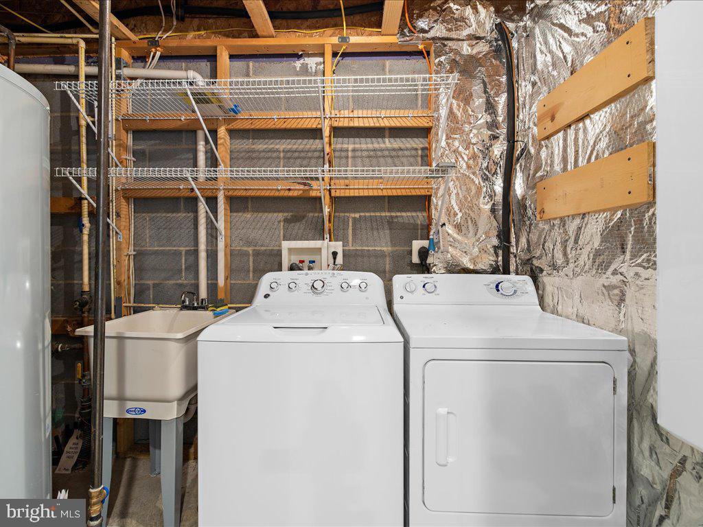 DORSEY CROSSING - Residential Lease