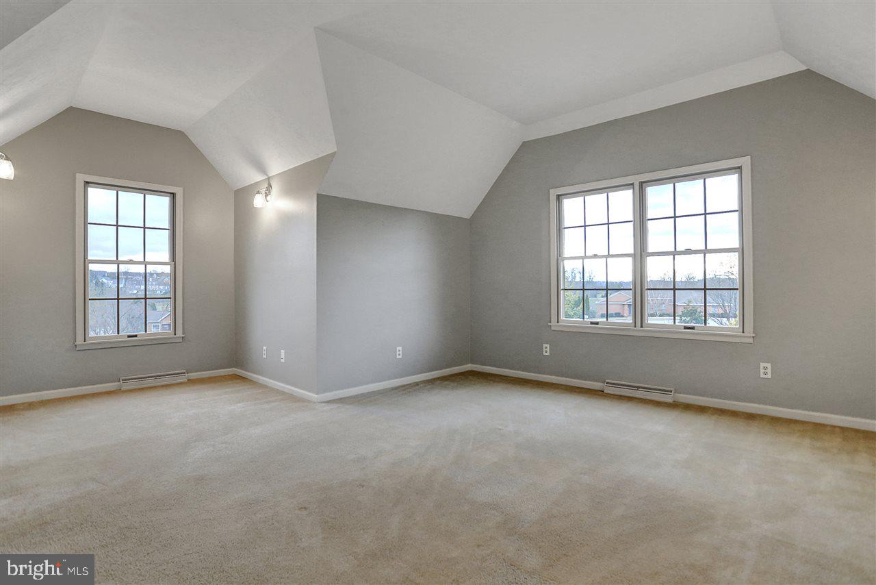 HERITAGE HILLS - Residential