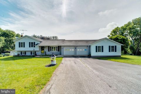 1423 HALLOWELL LANE NEW WINDSOR MD 21776