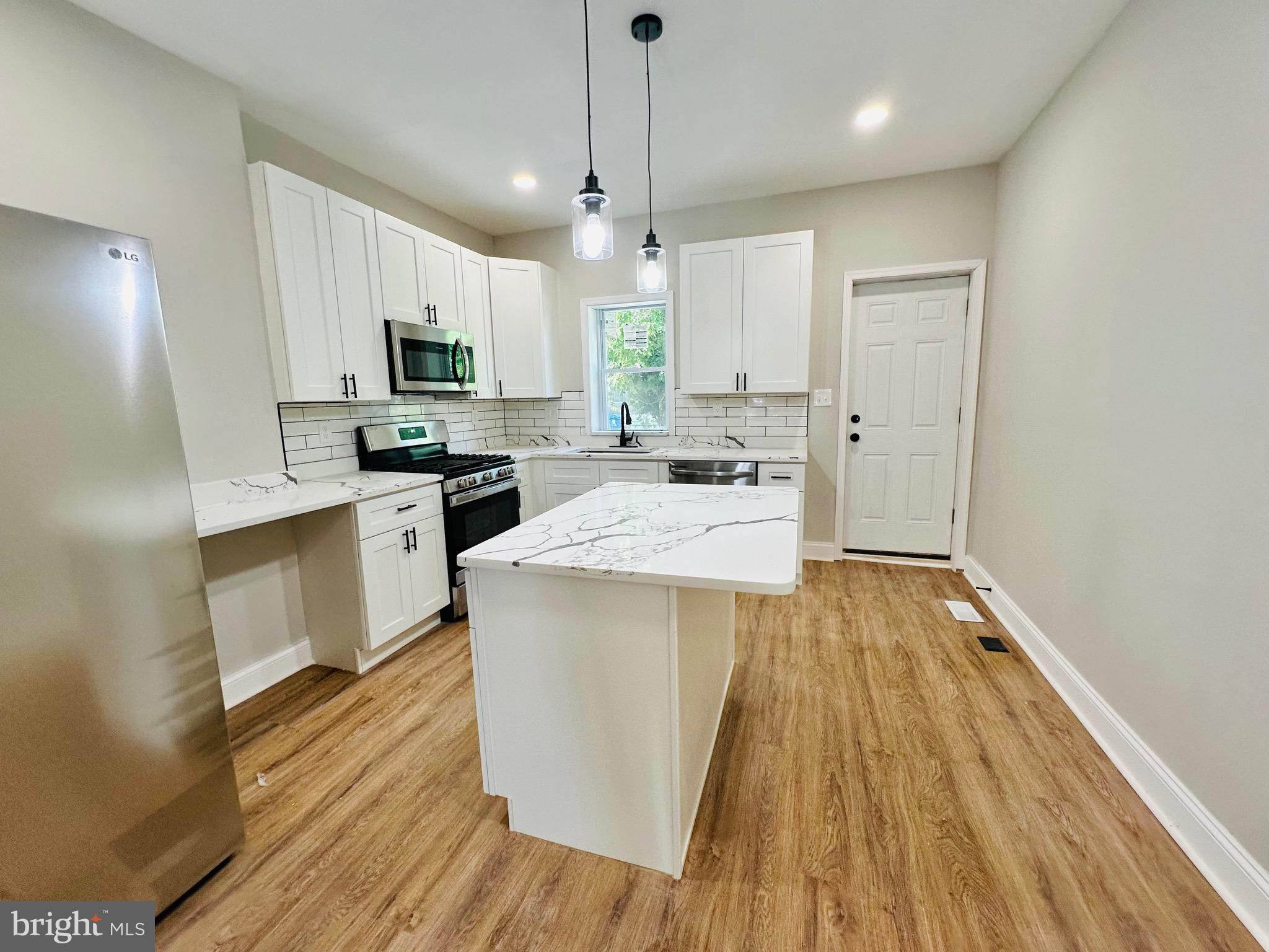 BALTIMORE EAST - SOUTH CLIFTON PARK HIST. DISTRICT - Residential