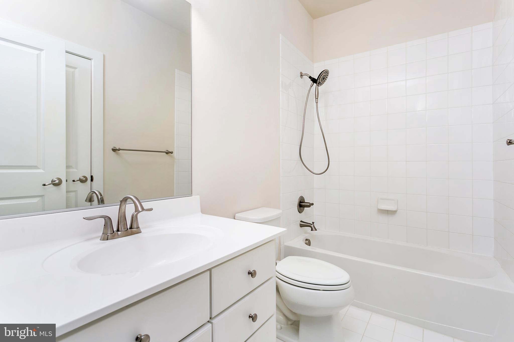 PARKSIDE - Residential Lease