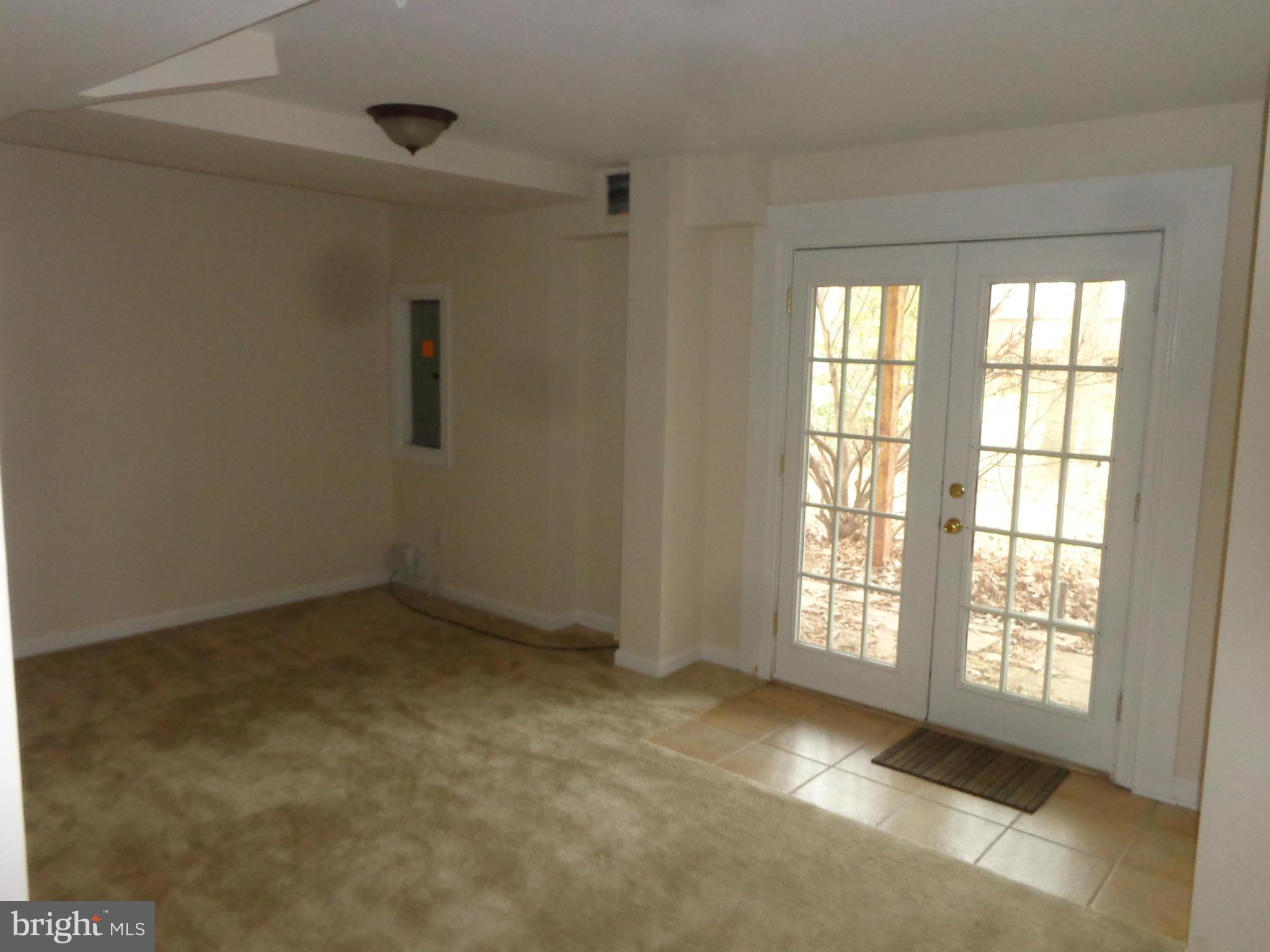 FAIR WOODS - Residential Lease