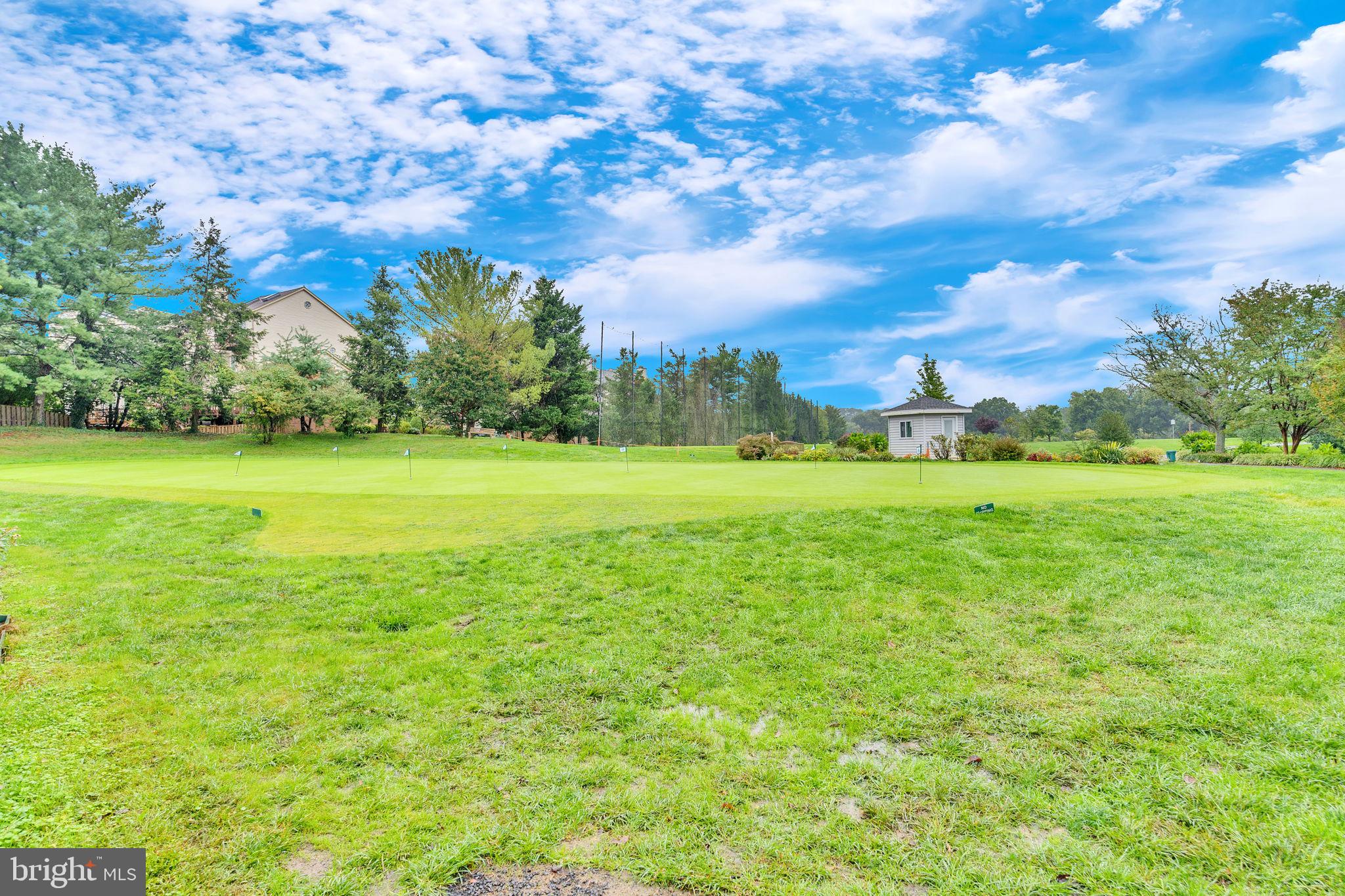 CARR AT PINECREST - Residential