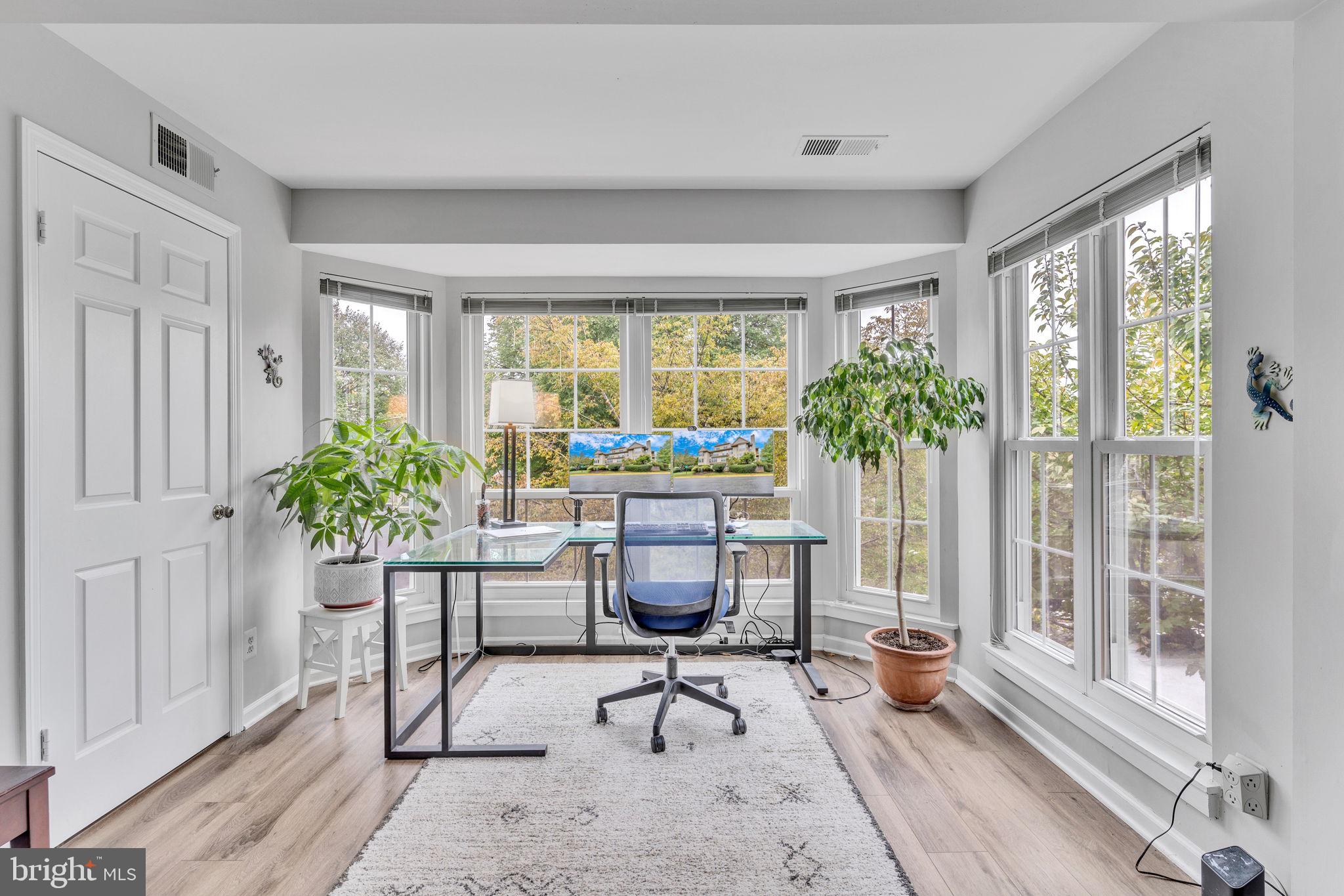 CARR AT PINECREST - Residential