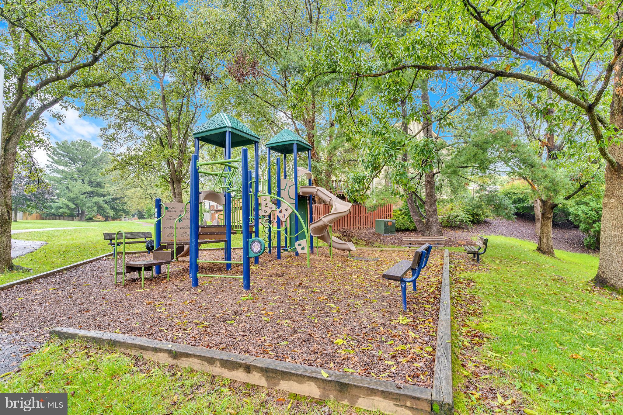 CARR AT PINECREST - Residential