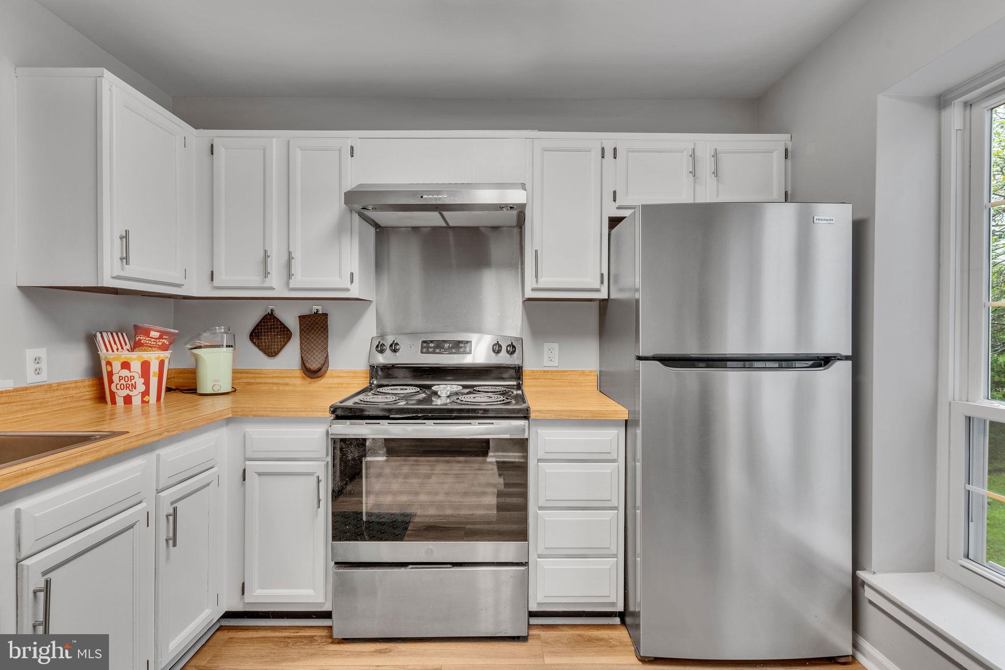 CARR AT PINECREST - Residential