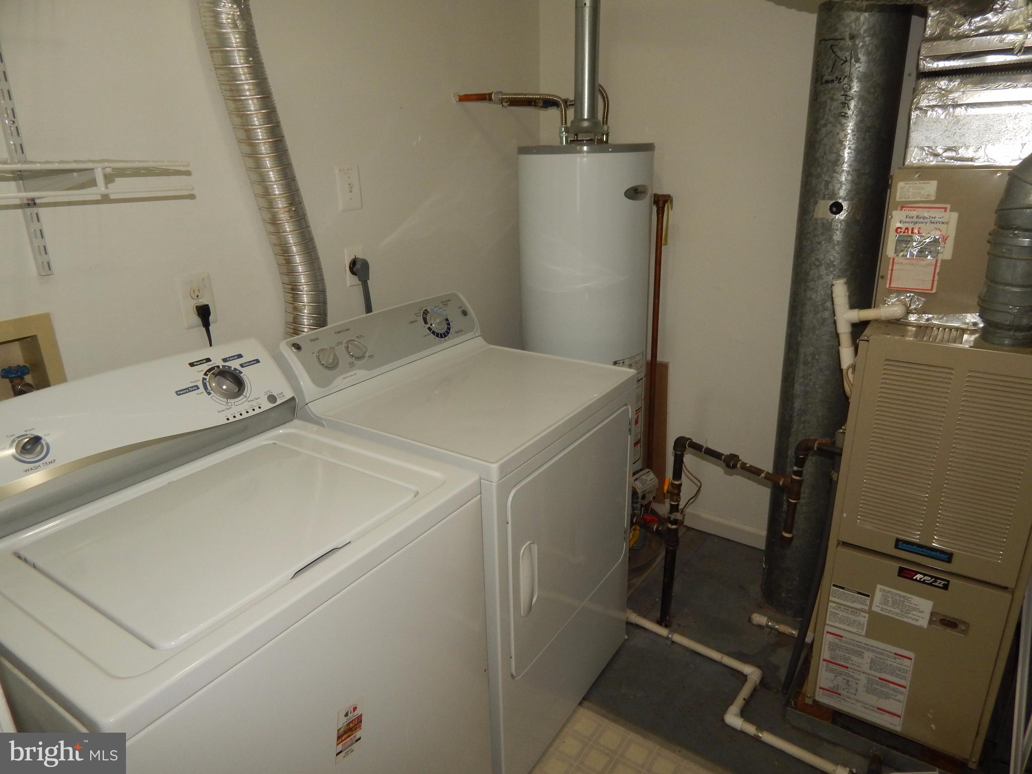 WELLINGTON/CLOVERHILL - Residential