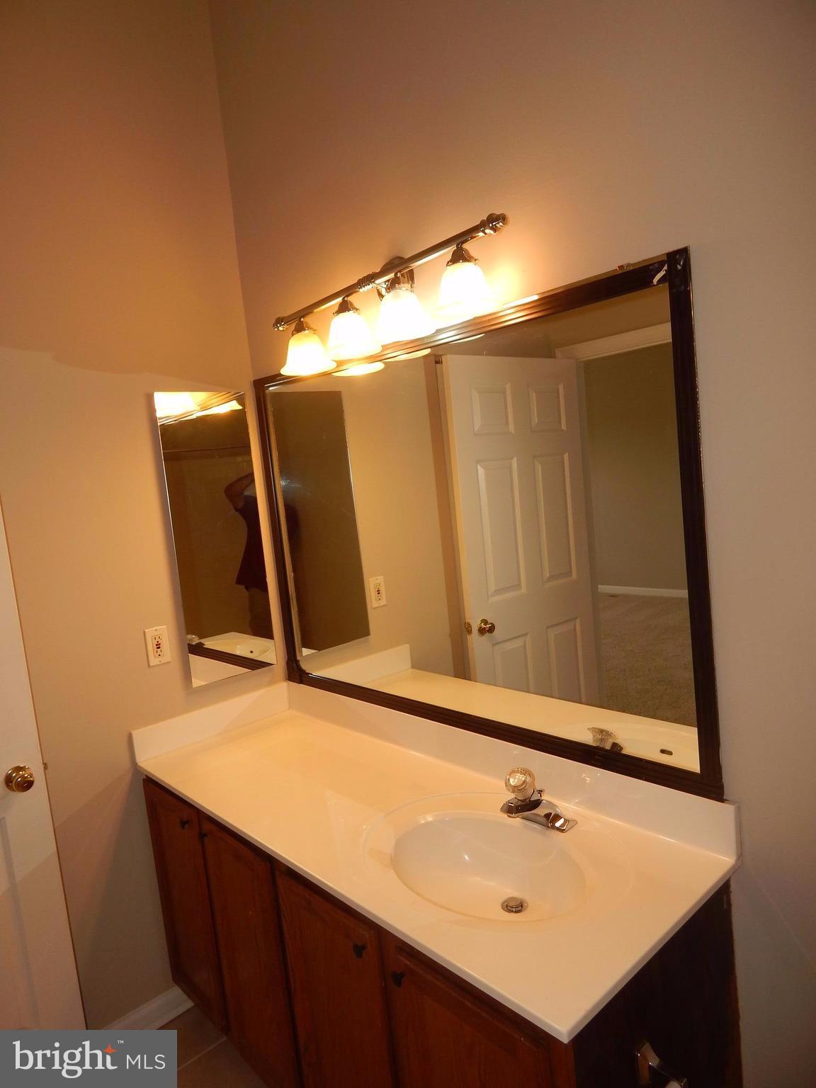 WELLINGTON/CLOVERHILL - Residential