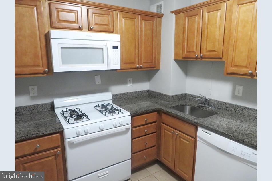 PIKESVILLE - Residential