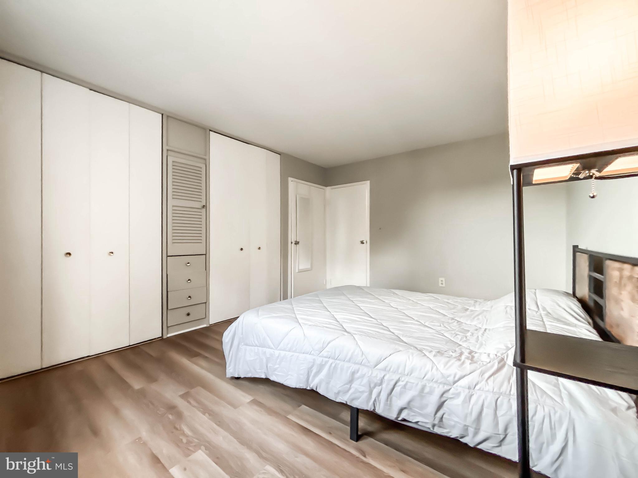 PIKESVILLE - Residential