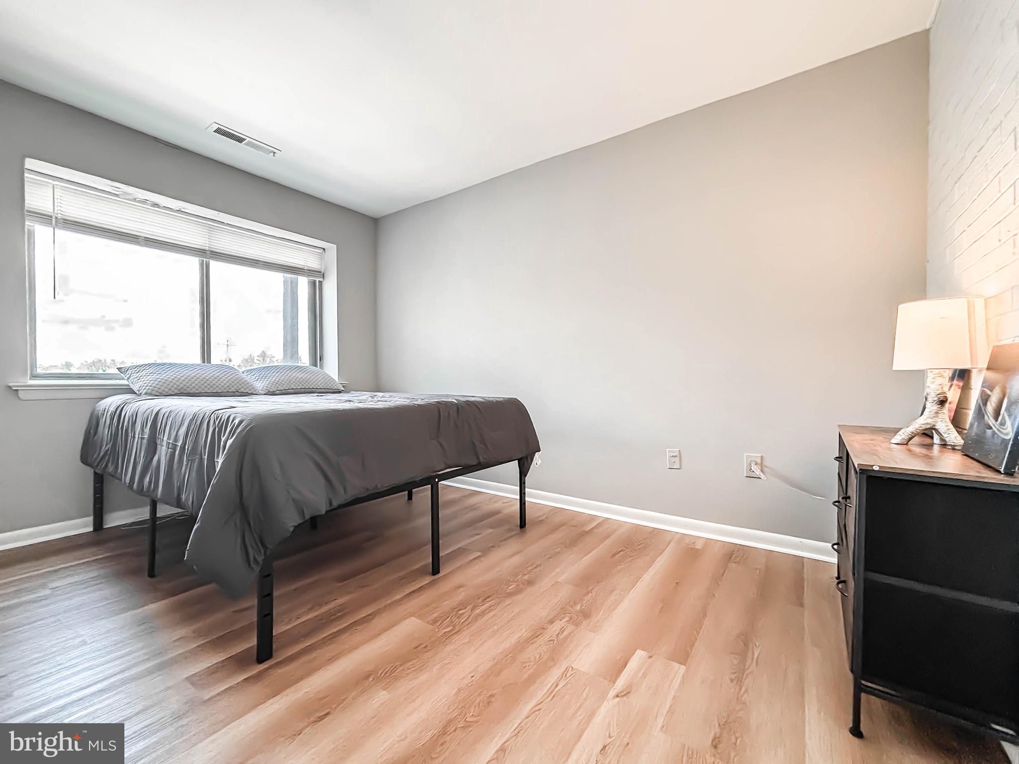 PIKESVILLE - Residential