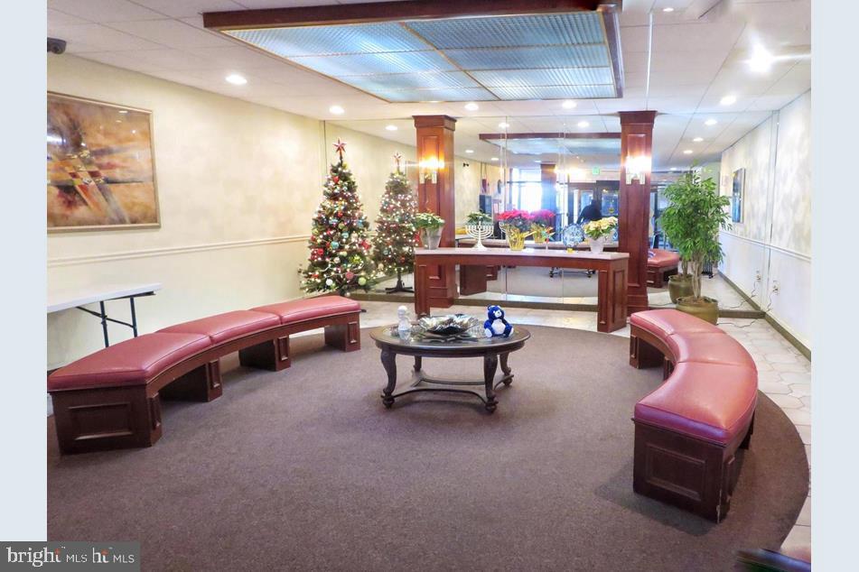 PIKESVILLE - Residential