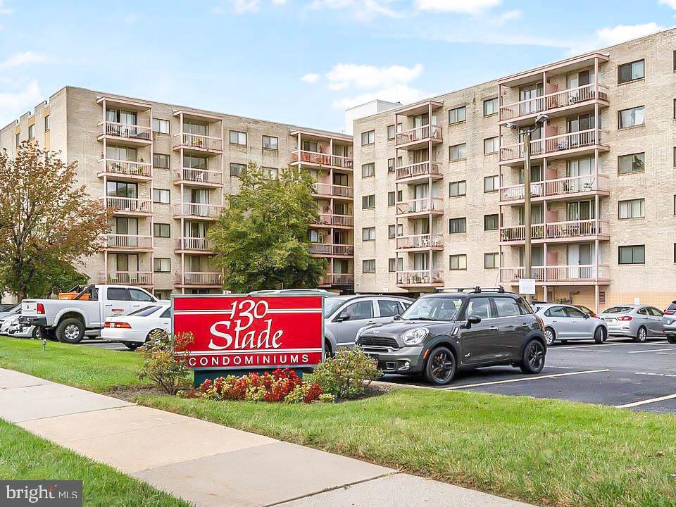 PIKESVILLE - Residential