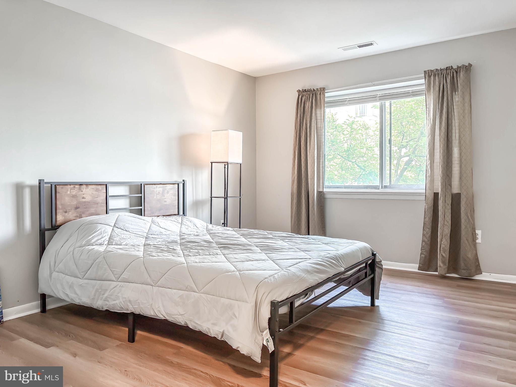 PIKESVILLE - Residential