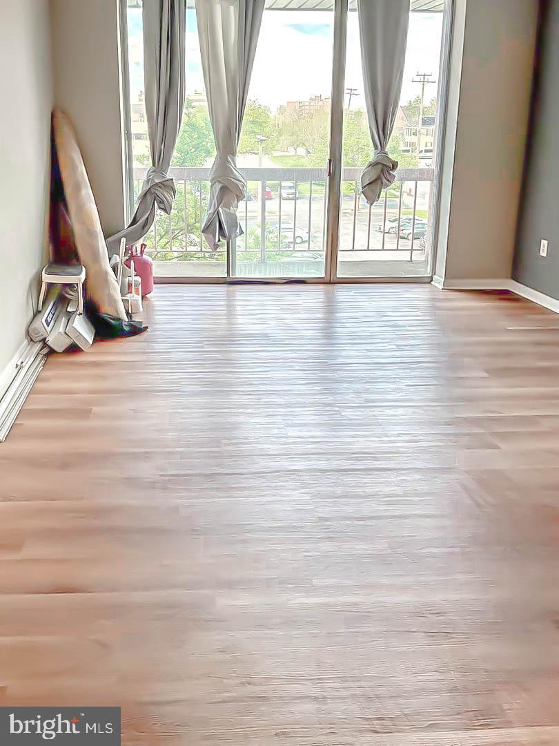 PIKESVILLE - Residential