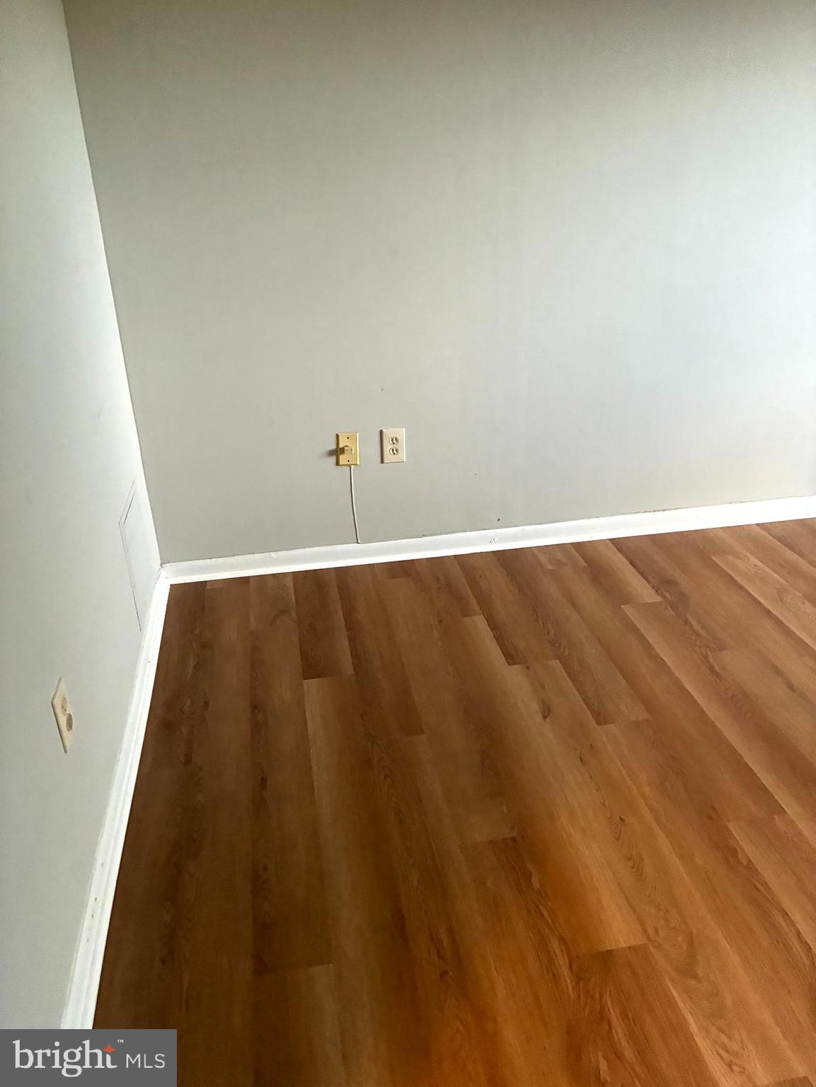 PIKESVILLE - Residential