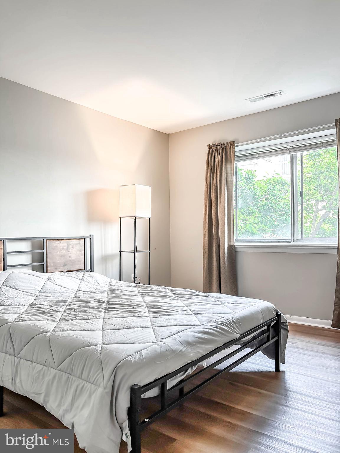 PIKESVILLE - Residential