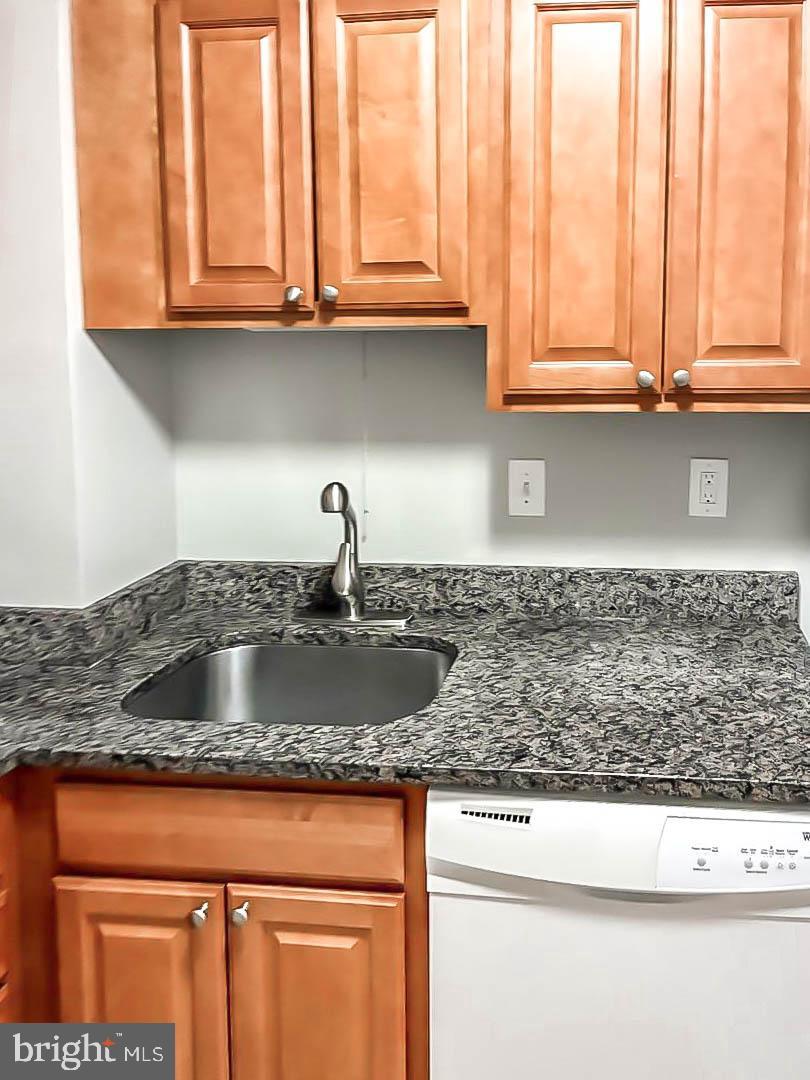 PIKESVILLE - Residential