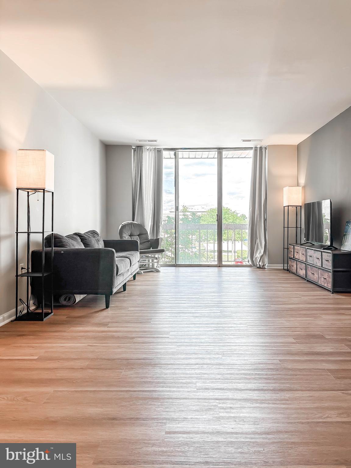 PIKESVILLE - Residential