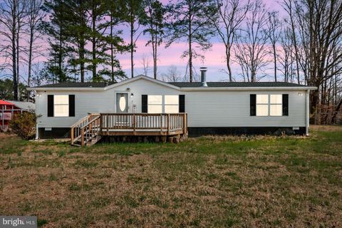 26271 DOGWOOD DRIVE RUTHER GLEN VA 22546