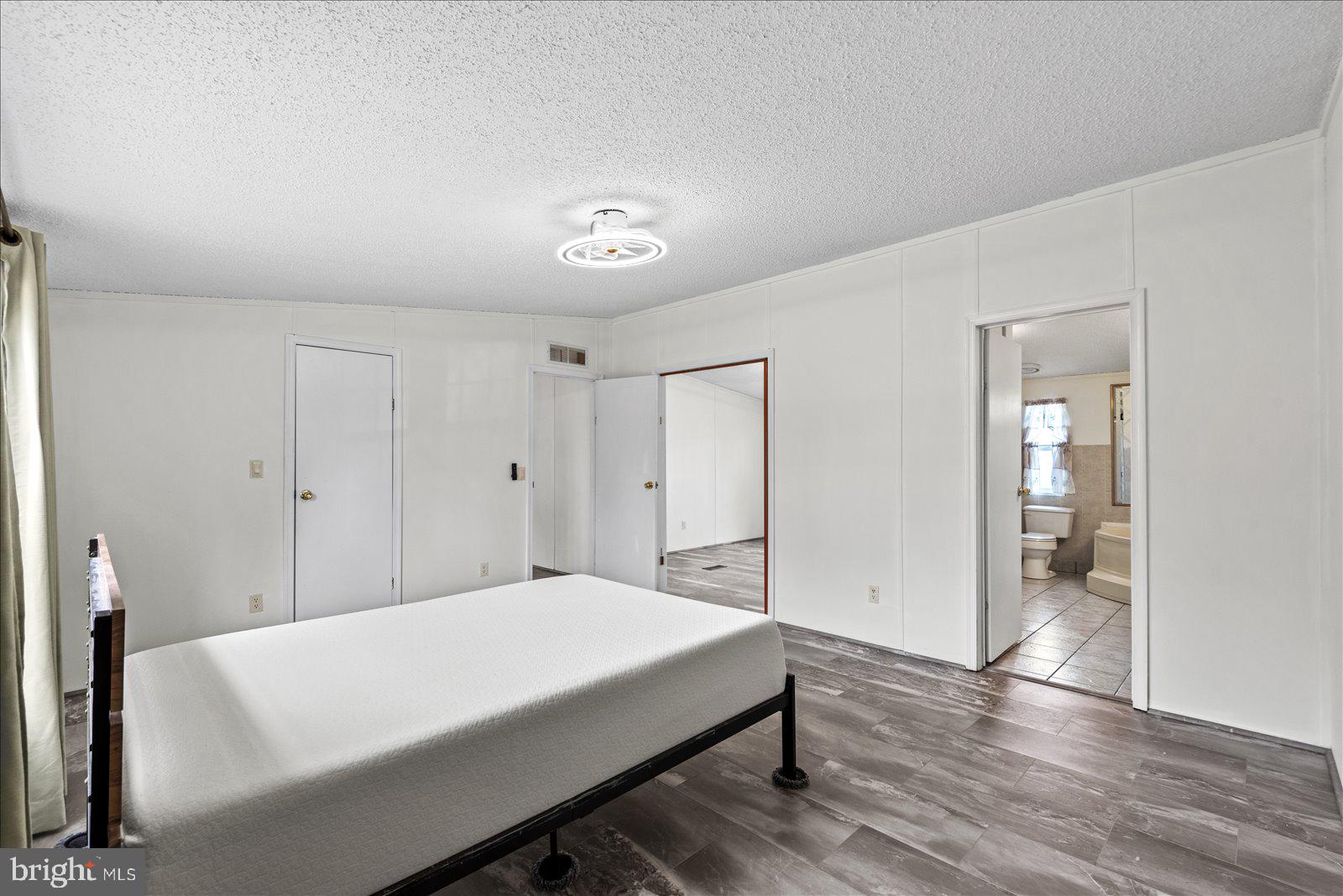 CAROLINE PINES - Residential