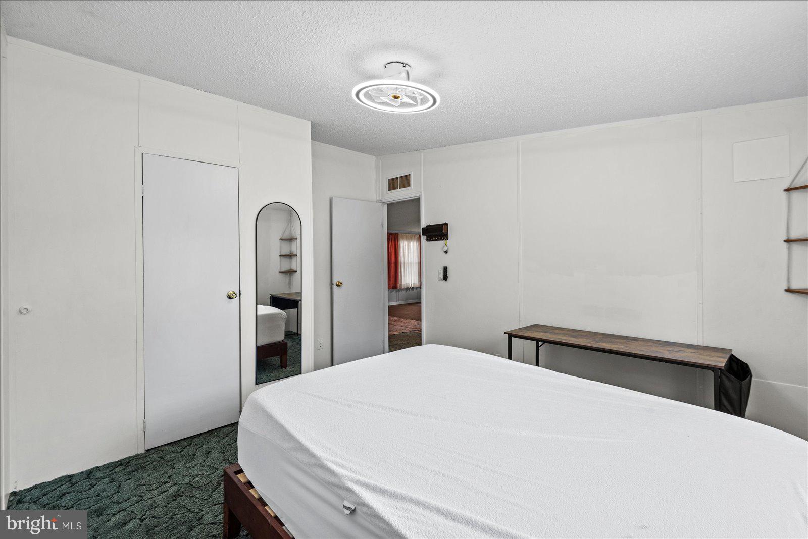 CAROLINE PINES - Residential