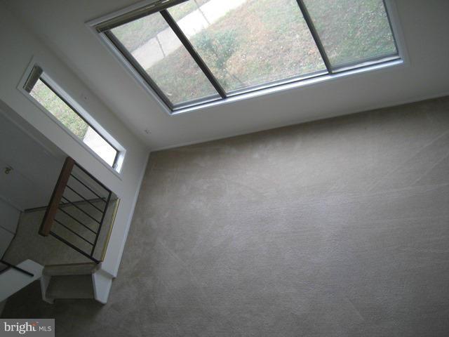 LAKEWOOD HILLS - Residential Lease