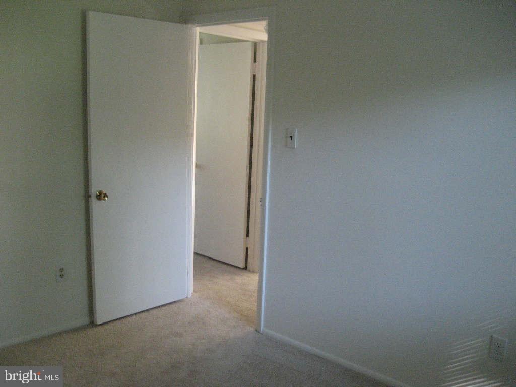 LAKEWOOD HILLS - Residential Lease