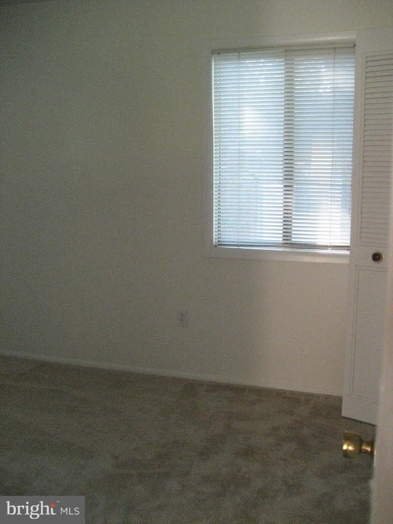 LAKEWOOD HILLS - Residential Lease