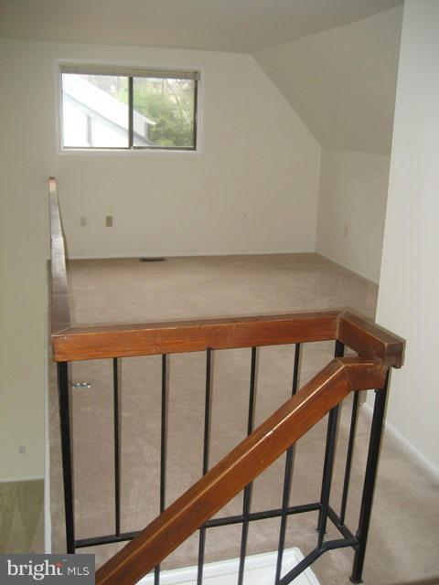 LAKEWOOD HILLS - Residential Lease