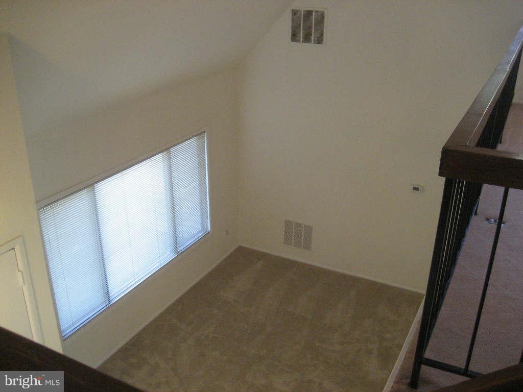 LAKEWOOD HILLS - Residential Lease