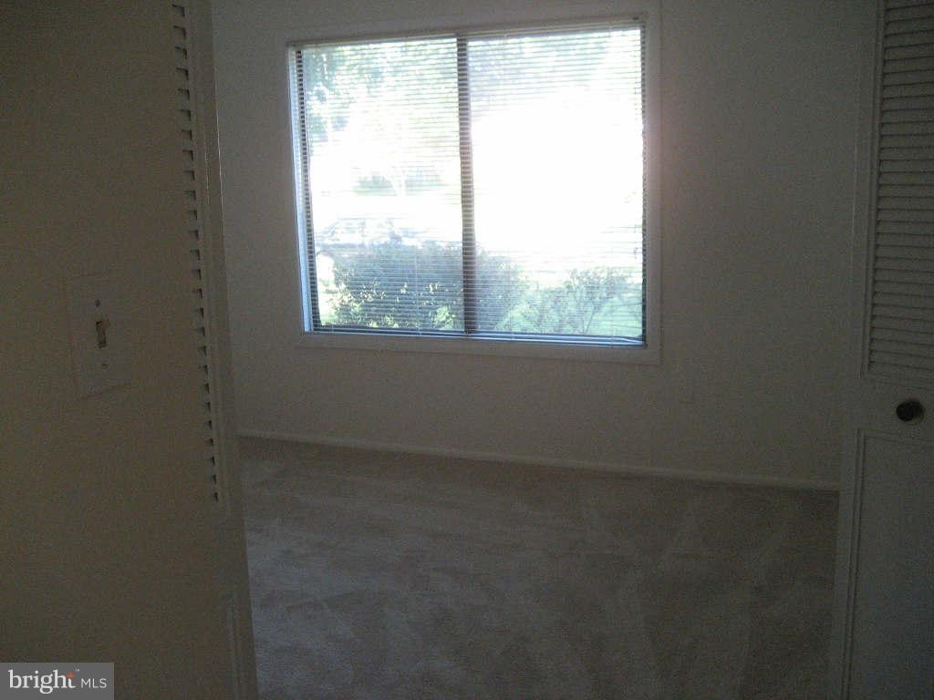 LAKEWOOD HILLS - Residential Lease