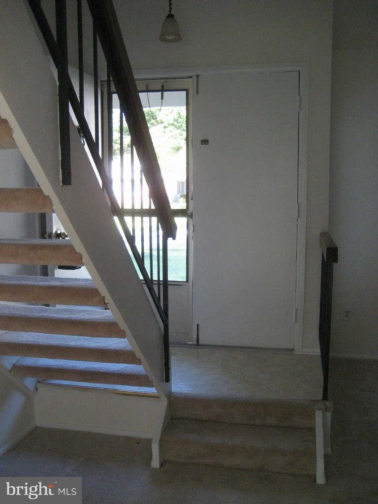 LAKEWOOD HILLS - Residential Lease