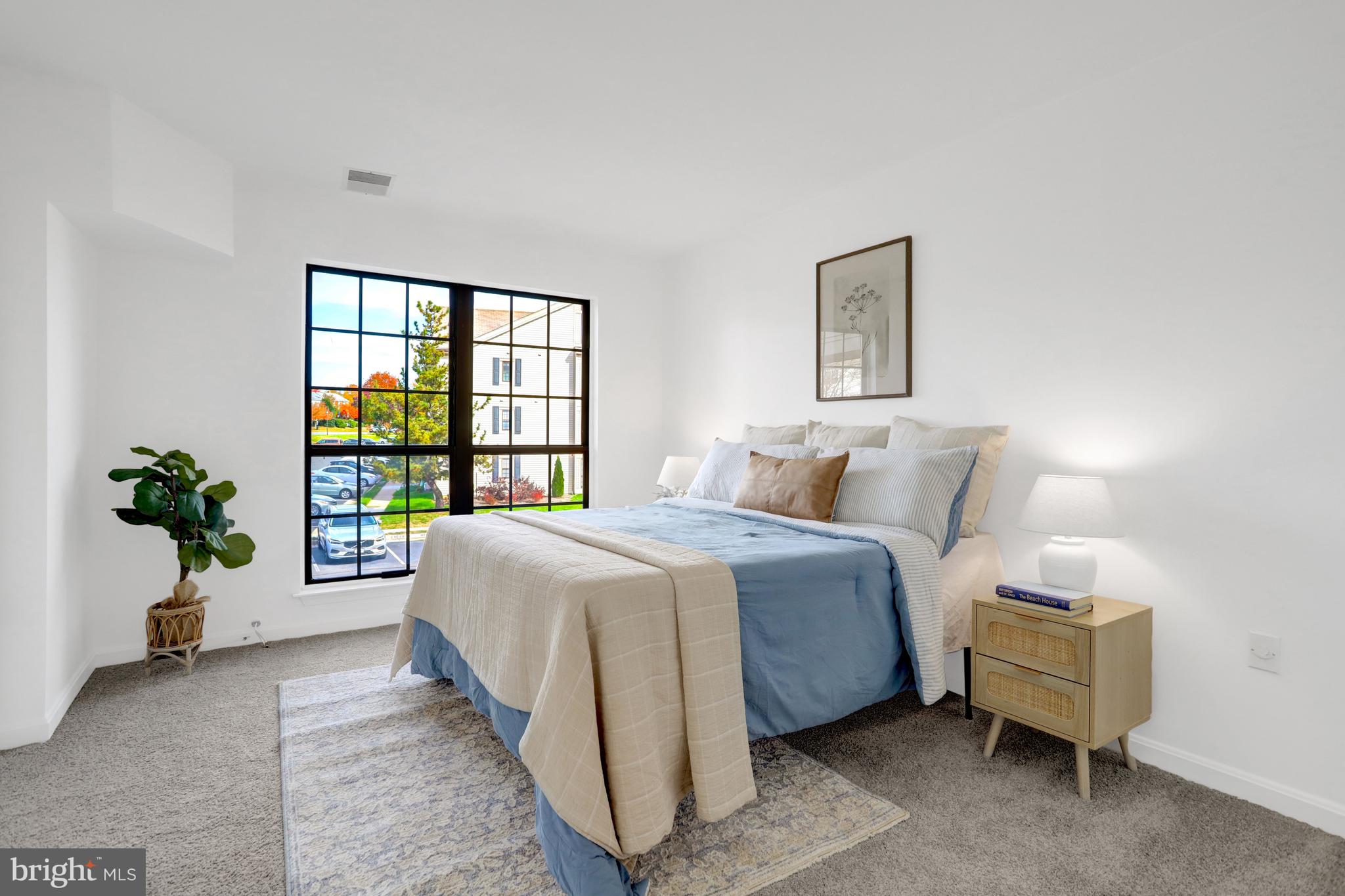 VICTORIA CROSSINGS AT MANCHESTER LAKES - Residential