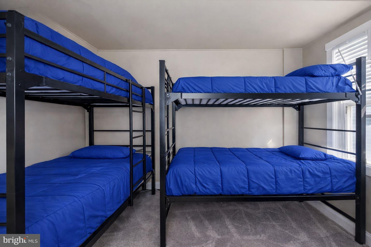 120 E SCHELLENGER AVENUE