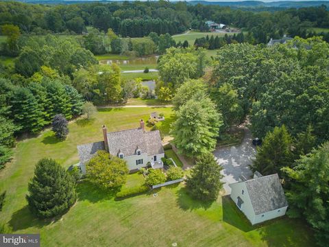 Photo of 925 Sergeantsville Road, STOCKTON, NJ 08559 (MLS # NJHT2004310)
