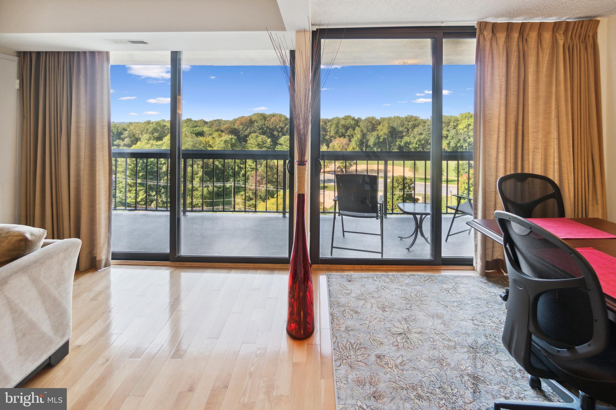 CHELSEA TOWERS - Residential Lease