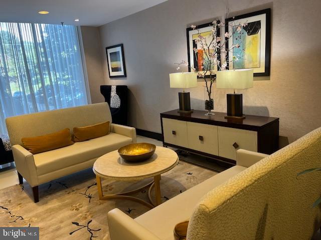 CHELSEA TOWERS - Residential Lease