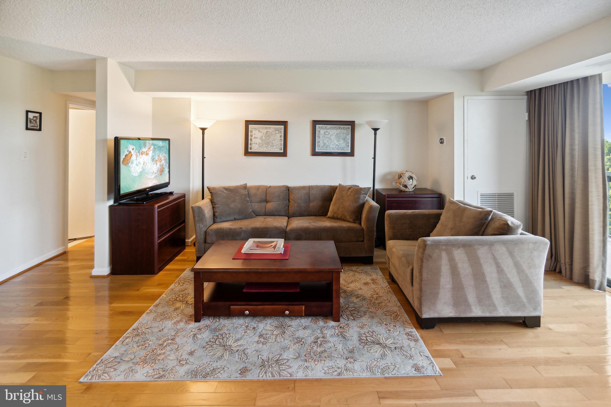 CHELSEA TOWERS - Residential Lease