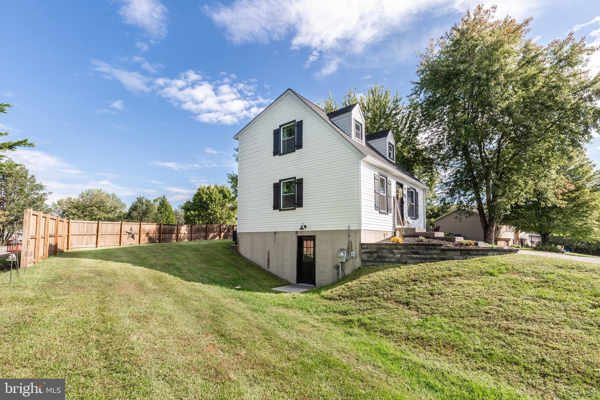 TANNERY MANOR - Residential